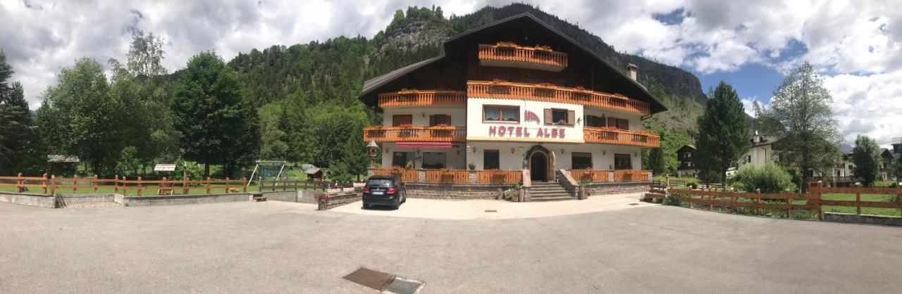 Hotel Albe Рока Пиеторе Екстериор снимка