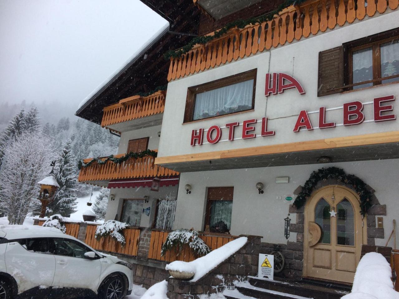 Hotel Albe Рока Пиеторе Екстериор снимка
